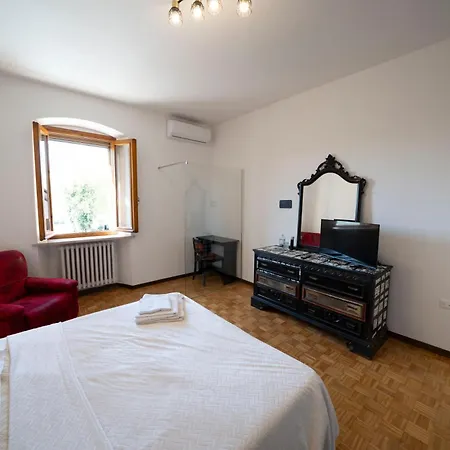 Five Elements Nature And Relax Near Garda Guest house